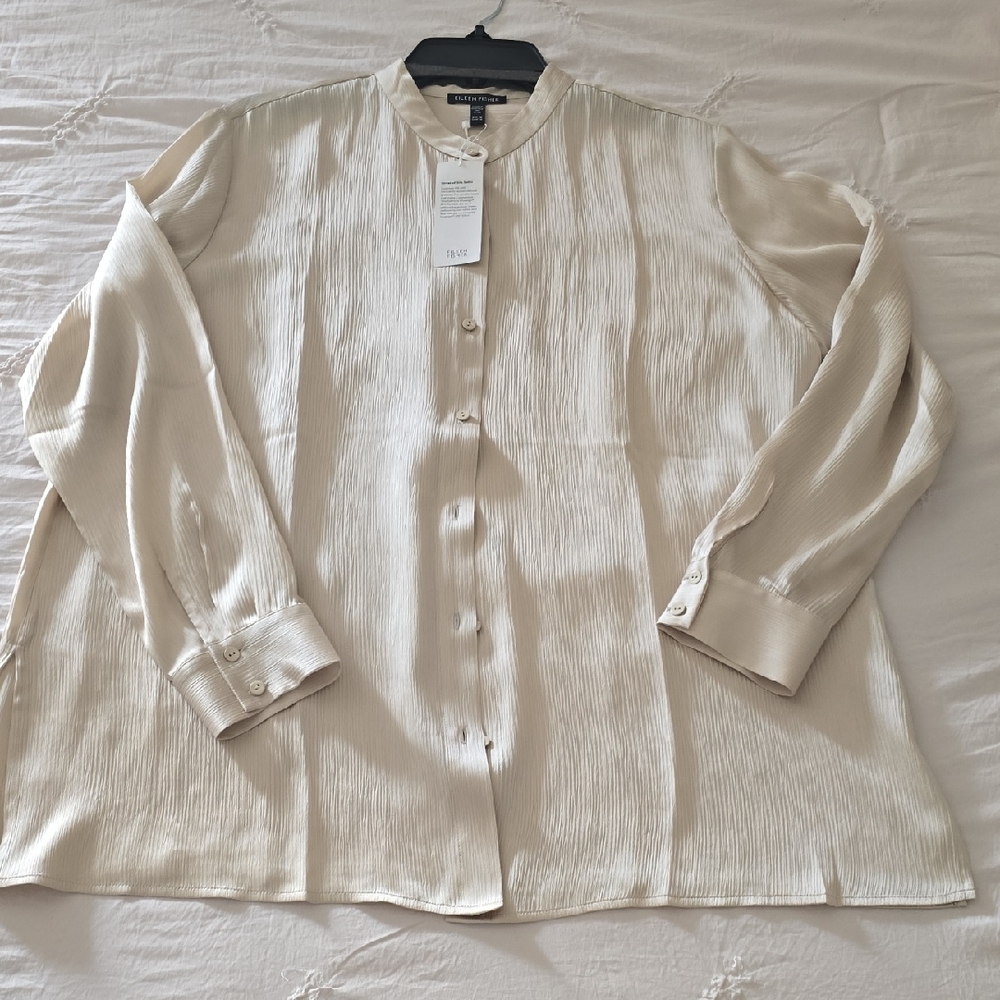 Eileen Fisher NEW Cream Button Up Blouse 100$ Silk, sz M